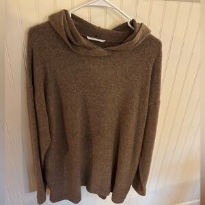 EUC Zenana Hacci Knit Top